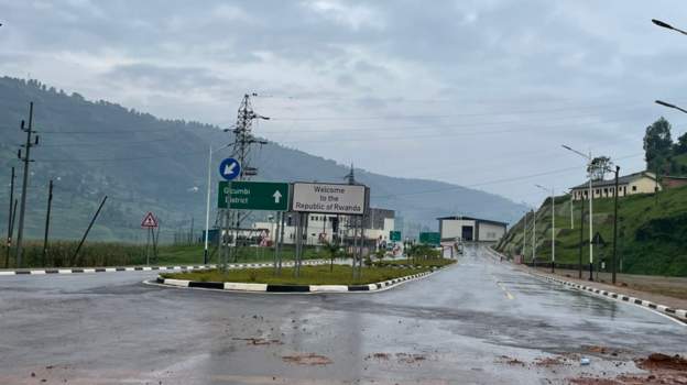 Uganda Rwanda cross-border safaris